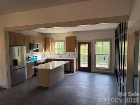Kitchen - 98 Lexxi Ln, Tryon, NC 28782 photo 2 of 2