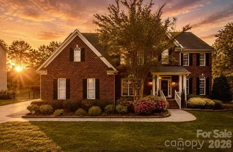 10826 Persimmon Creek Dr, Mint Hill, NC 28227
