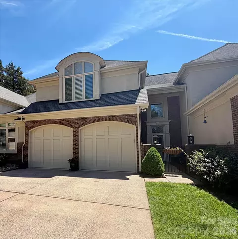 8964 Challis Hill Ln, Charlotte, NC 28226