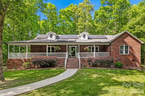 10545 Mount Holly Huntersville Rd, Huntersville, NC 28078