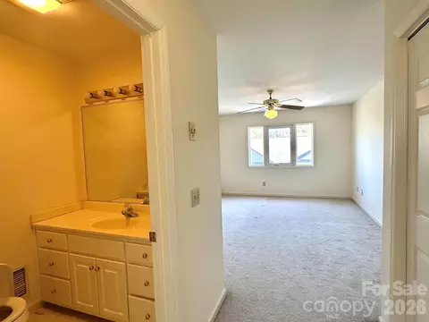 Bedroom - 311 E Landing E2 Dr #E2, Jefferson, NC 28640 photo 3 of 4