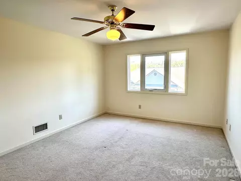 Bedroom - 311 E Landing E2 Dr #E2, Jefferson, NC 28640 photo 4 of 4