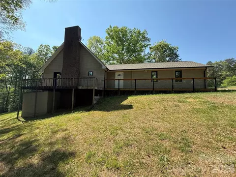 2922 Lovie Ln, Hudson, NC 28638
