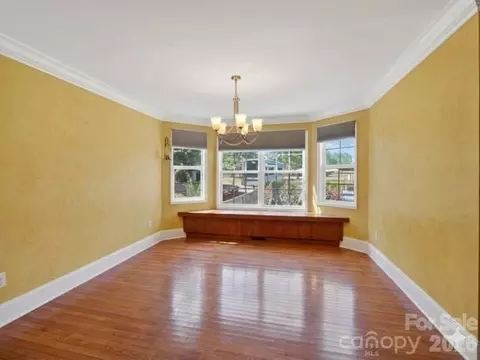 Living - 1035 Mcmillan Rd, Cheraw, SC 29520 photo 2 of 2