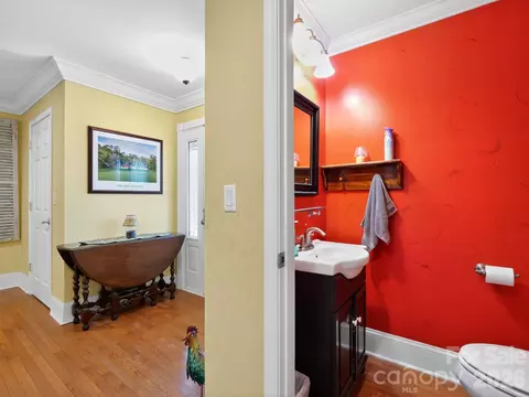 Entry Way - 1035 Mcmillan Rd, Cheraw, SC 29520 photo 1 of 1