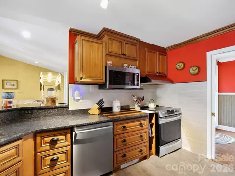 Kitchen - 1035 Mcmillan Rd, Cheraw, SC 29520 photo 4 of 4