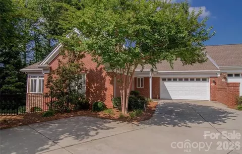10914 Casetta Dr, Matthews, NC 28105