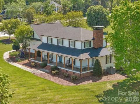 8698 Rocky River Rd, Harrisburg, NC 28075