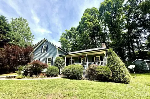 2600 Lakewood Dr, Gastonia, NC 28052