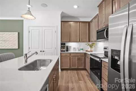Kitchen - 11908 Oak St, Charlotte, NC 28269 photo 3 of 3