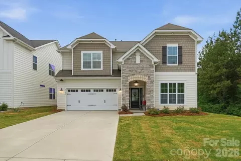 8105 Rolling Wheels Rd, Charlotte, NC 28215