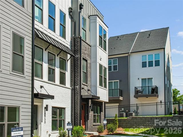 4062 Sophia Dr, Charlotte, NC 28217