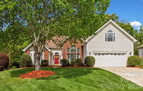 127 Nims Spring Dr, Fort Mill, SC 29715