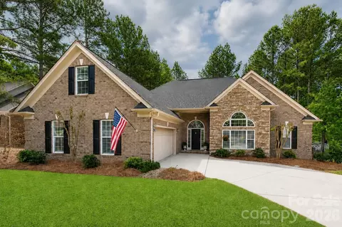 147 Honeysuckle Creek Loop, Mooresville, NC 28117