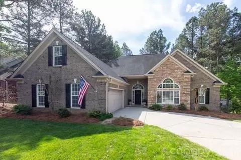 147 Honeysuckle Creek Loop, Mooresville, NC 28117