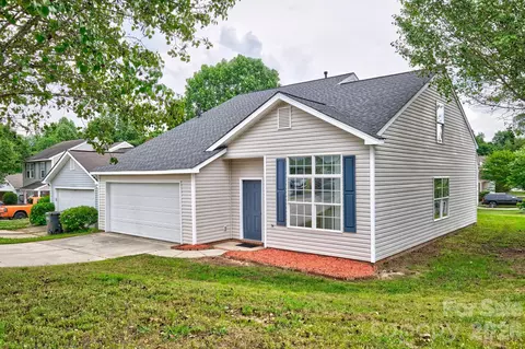 1938 Sunset Village Dr, Charlotte, NC 28216