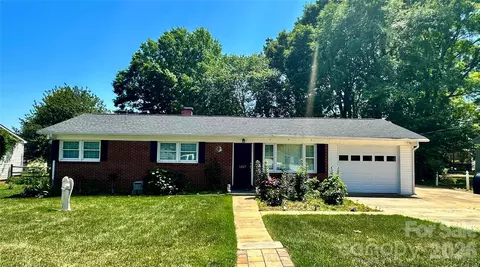 1327 Reid St, Statesville, NC 28677