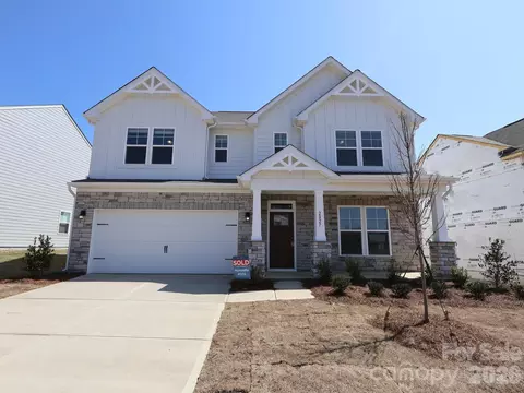 2027 Uplands Rd, Sherrills Ford, NC 28673