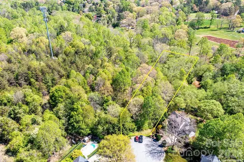 35 Th Ne Ave NE, Hickory, NC 28601