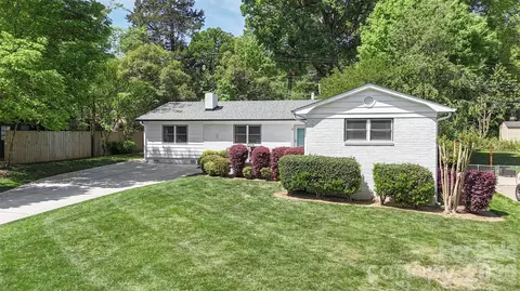 5322 Baker Dr, Charlotte, NC 28210