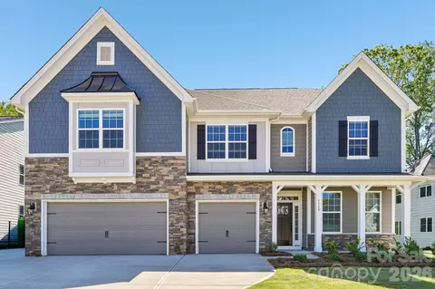 6148 Sylvan Dr, Denver, NC 28037
