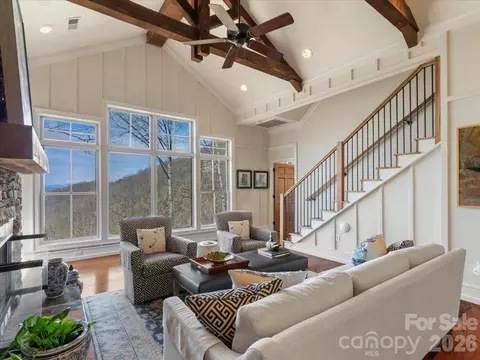 45 Creekside I301 Way #I/301, Burnsville, NC 28714