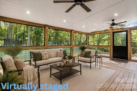 6208 Neptune Dr, Denver, NC 28037