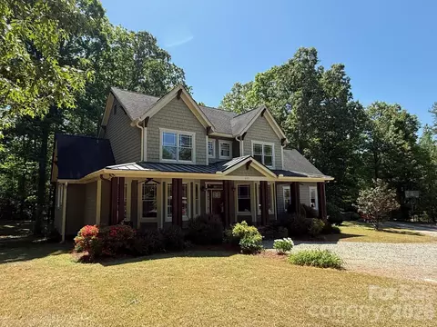 2171 Briarwood Cir, Fort Mill, SC 29715