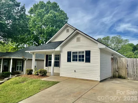 332 Cassidy Ln, Mooresville, NC 28115