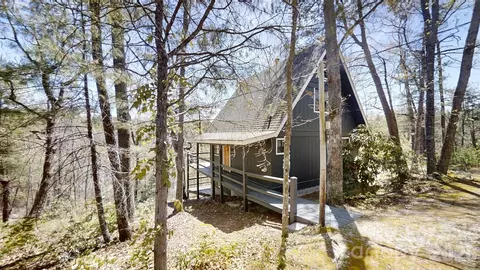 321 Doris Lisa View Dr, Hendersonville, NC 28792