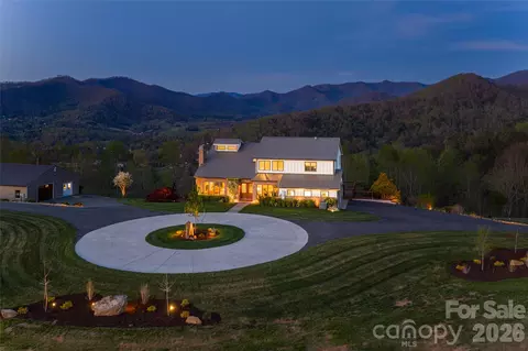 83 Cozy Mountain Ln, Weaverville, NC 28787
