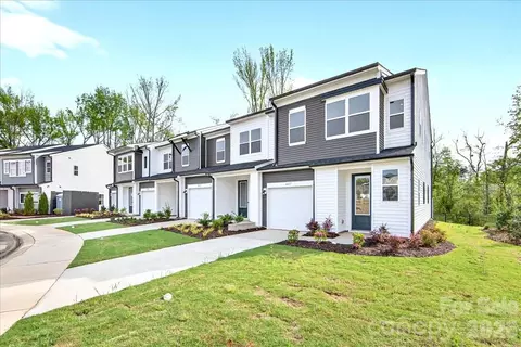6057 Longar Ln, Charlotte, NC 28269
