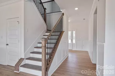 Entry Way - 2435 Wolf Pond 2 Rd #2, Monroe, NC 28112 photo 2 of 4