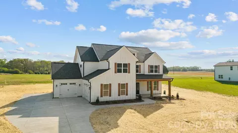 2435 Wolf Pond 2 Rd #2, Monroe, NC 28112