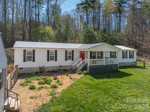 322 Stockton Branch Rd, Weaverville, NC 28787