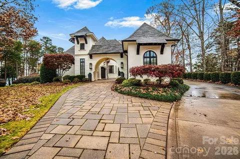 15503 Fishermans Rest Ct, Cornelius, NC 28031