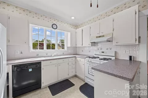Kitchen - 202 Pressley St, Clover, SC 29710 photo 1 of 3