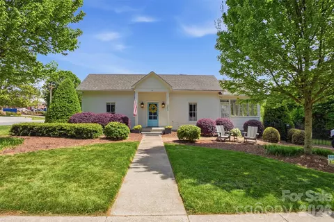 303 South St, Davidson, NC 28036 photo 2