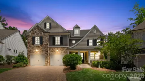 1924 Plaza End Trce, Charlotte, NC 28205