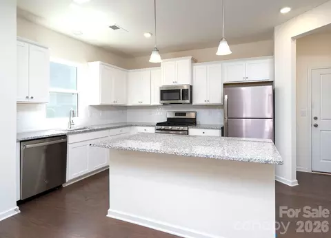 2740 Aubrey St, Monroe, NC 28110