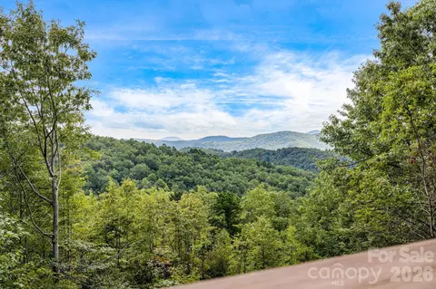 55 Glade Ln, Black Mountain, NC 28711