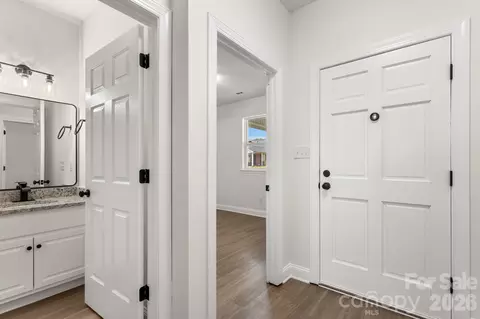 Entry Way - 3929 Jasmine Ln, Denver, NC 28037 photo 3 of 7