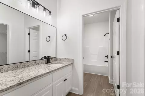 Bath - 3929 Jasmine Ln, Denver, NC 28037 photo 3 of 4