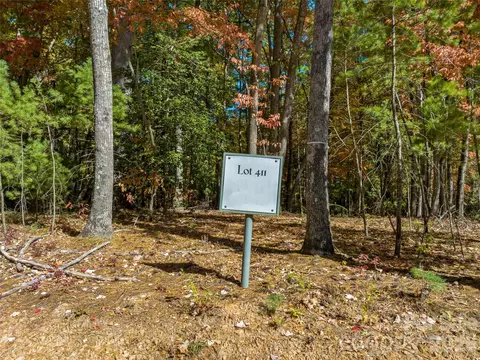 75 Emerald Necklace 411 Dr #411, Asheville, NC 28803