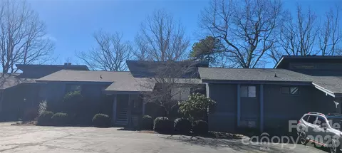 283 Tinequa Dr, Brevard, NC 28712