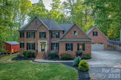 623 Normandy Rd, Mooresville, NC 28117