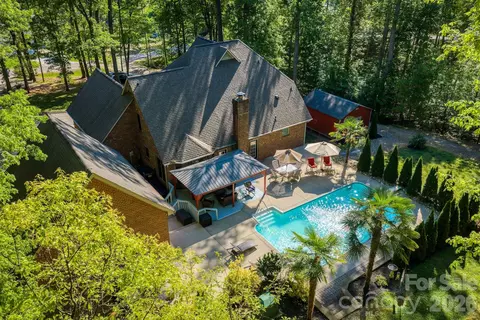 623 Normandy Rd, Mooresville, NC 28117