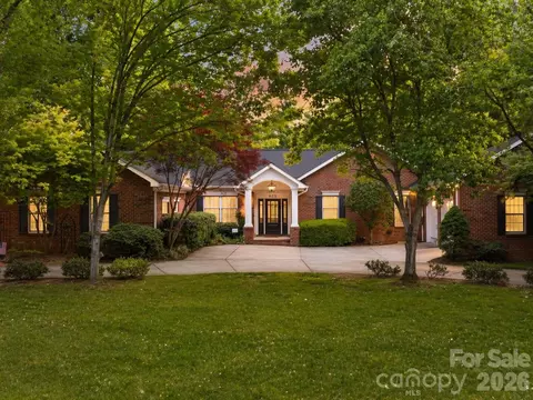 625 Saint Andrews Rd, Statesville, NC 28625