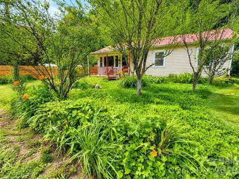 522 Old Us 70 W Hwy W, Old Fort, NC 28762