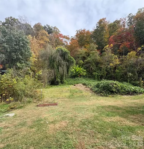 522 Old Us 70 W Hwy W, Old Fort, NC 28762